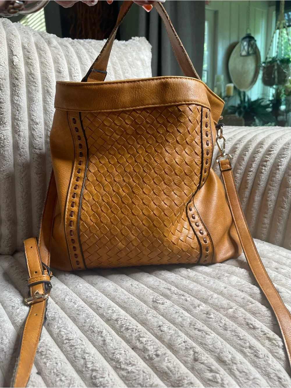 Vilenca Holland Woven Leather Convertible Backpack Shoulder Bag Cognac
